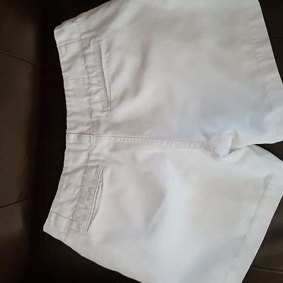 Shorts - Picture 2 of 3